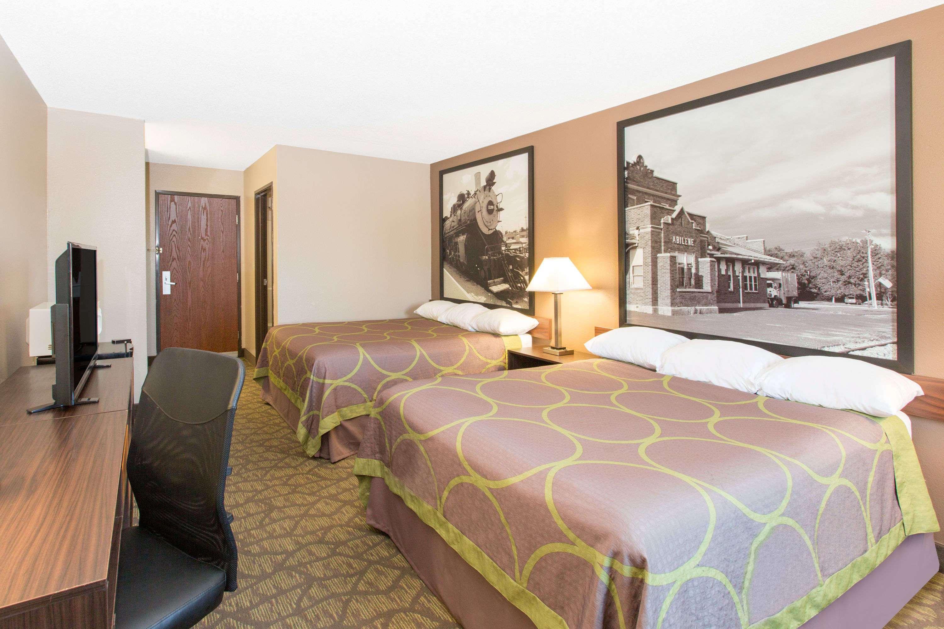 Super 8 By Wyndham Belleville Esterno foto