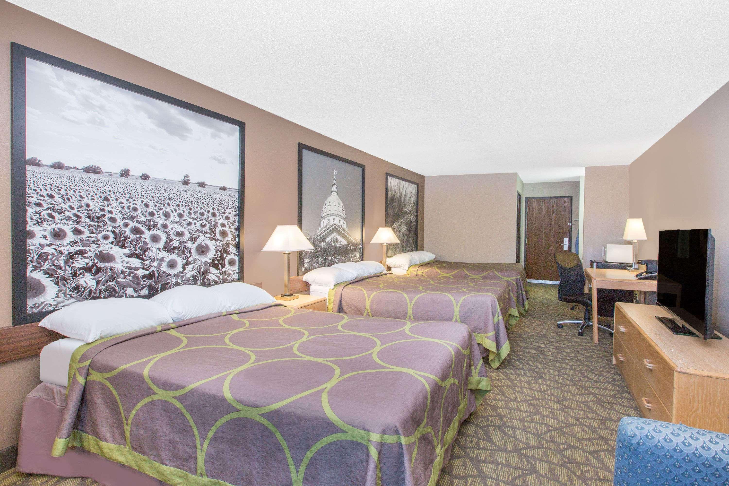 Super 8 By Wyndham Belleville Esterno foto